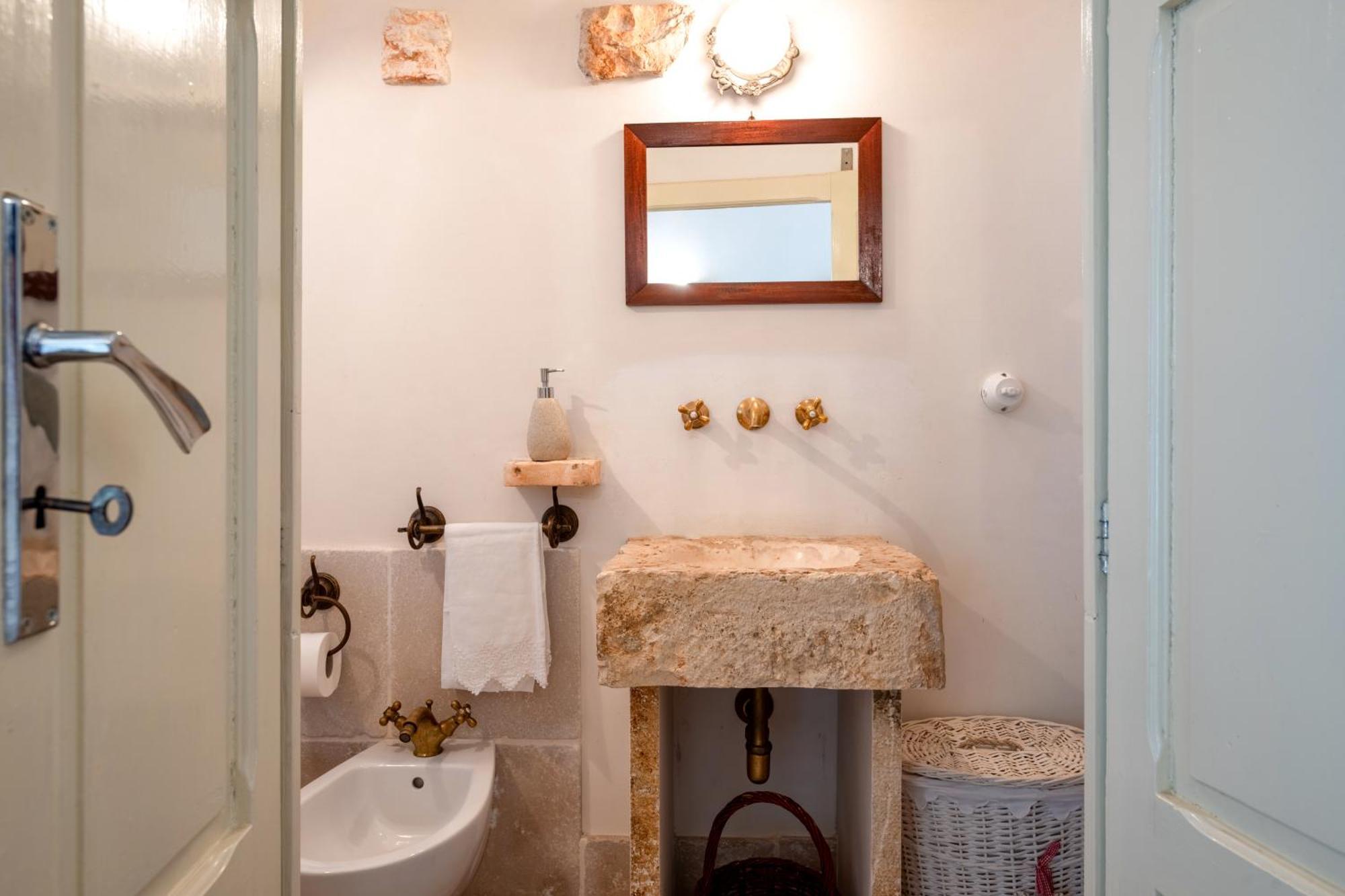Apartment Dimora Vento Antico By Il Pumo Di Puglia Rome